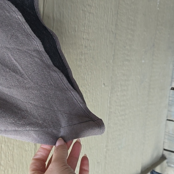 MOA COLLECTION CURVY TUNIC TOP WITH BOW DETAIL Taupe sofrt 2x boutique - Picture 9 of 10